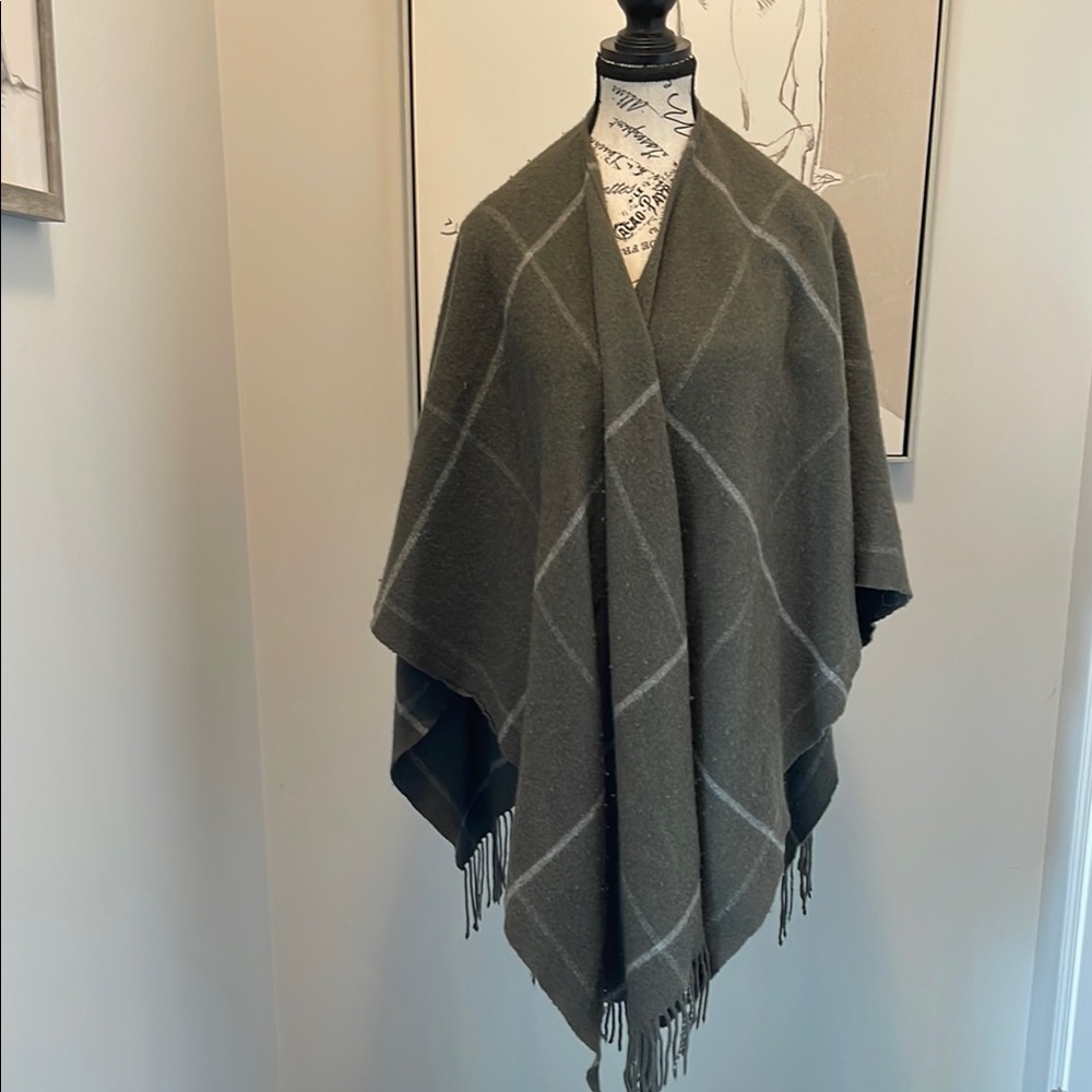 Portolano Dark Gray Plaid Shawl - Picture 2 of 10
